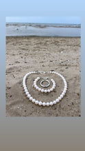 Load image into Gallery viewer, Salah Necklace and Bracelet Set