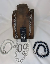 Load image into Gallery viewer, Holiday BlingBOX 2024 - Silver