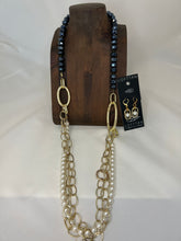 Load image into Gallery viewer, Holiday BlingBOX 2024 - Gold