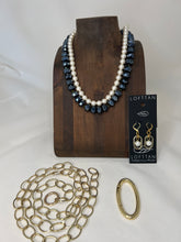 Load image into Gallery viewer, Holiday BlingBOX 2024 - Gold