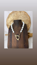 Load image into Gallery viewer, Jackie O Classic
