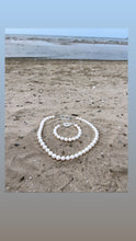 Load image into Gallery viewer, Salah Necklace and Bracelet Set
