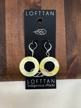 Load image into Gallery viewer, Circle Oyster Shell Earrings
