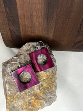 Load image into Gallery viewer, Square Oyster Shell Earrings
